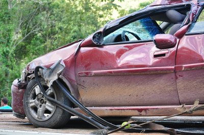 Sudar vozila u Šemovcu, zapalio se auto, a ozlijede zadobili tinejdžeri