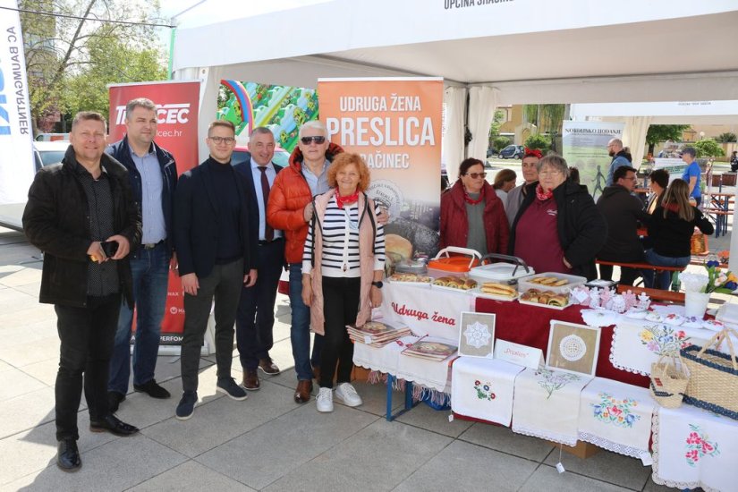 FOTO Na Kapucinskom trgu otvoren Gospodarski sajam Varaždin