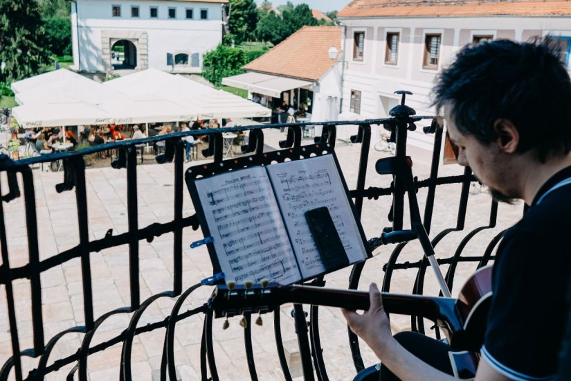 Vraćaju se glazbene subote i radionice na Trgu tradicijskih obrta