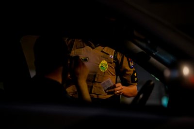 Policija u Ivancu zaustavila vidno pijanog vozača, ali je odbio alkotest