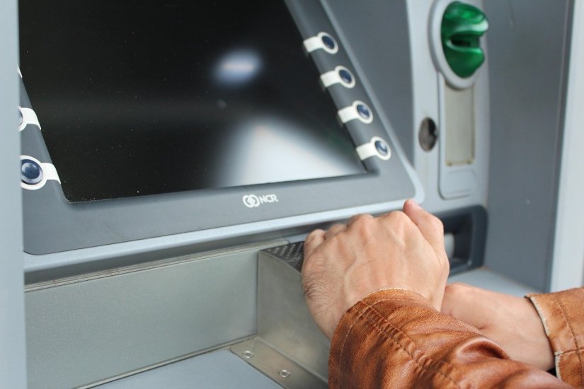 S tuđom karticom na bankomatima podigao nekoliko stotina eura