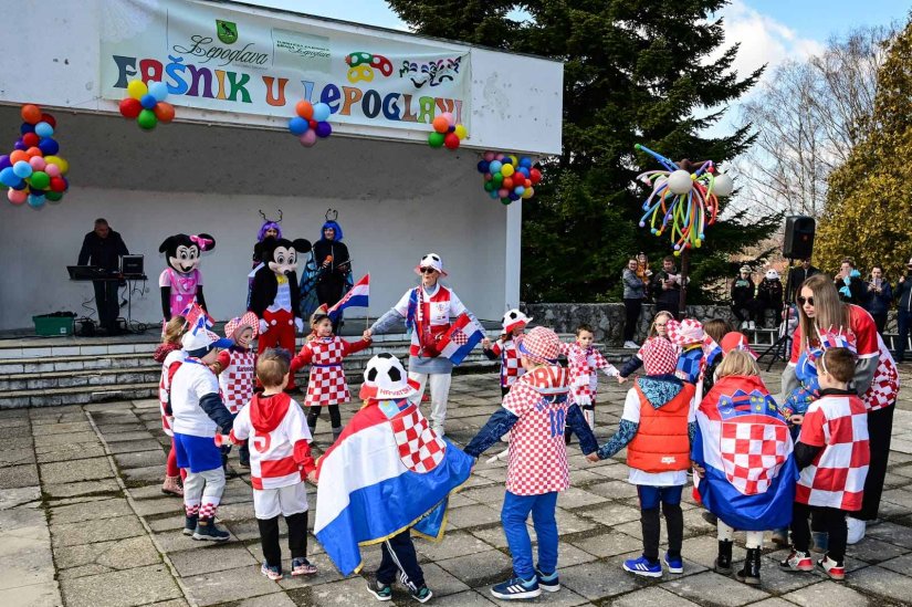 U nedjelju održan šareni i veseli Dječji fašnik u Lepoglavi
