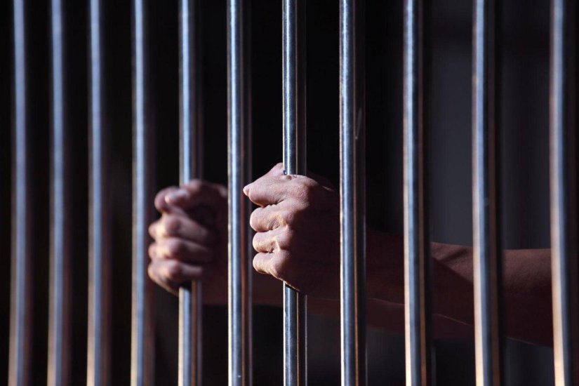 Nožem prijetio, pa ga ubo u vrat: 28-godišnjaku optužnica, ostaje u istražnom zatvoru