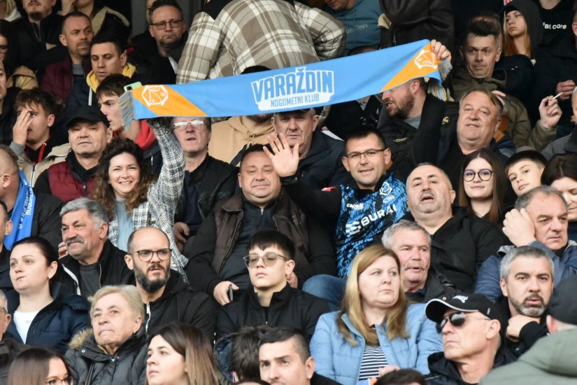 FOTO Oko 8 tisuća gledatelja došlo je na prvenstveni susret Varaždina i Dinama