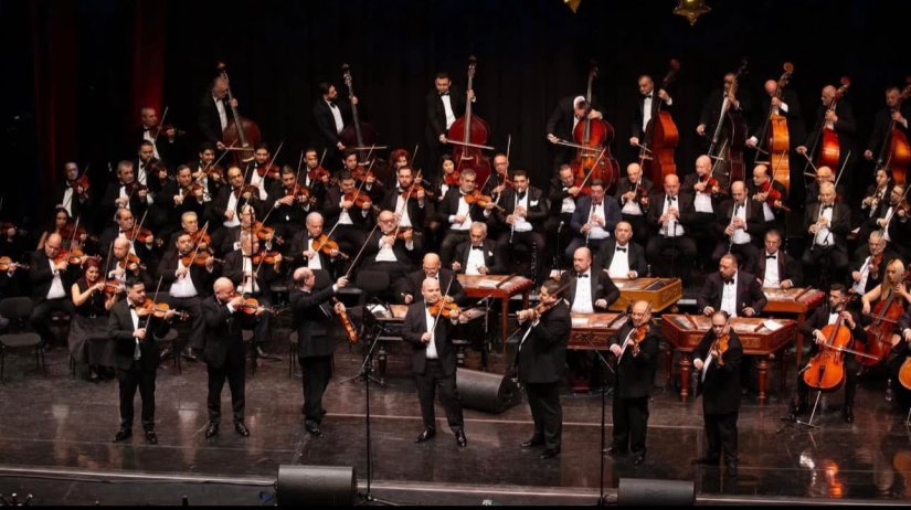 Mađarski &quot;Orkestar 100 violina&quot; na varaždinskom Korzu