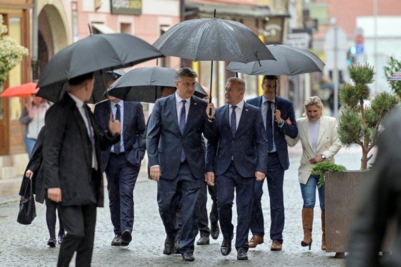 Plenković u Varaždinu najavio nova sredstva za domove za starije osobe, Stričak: „Znamo kako i spremni smo”