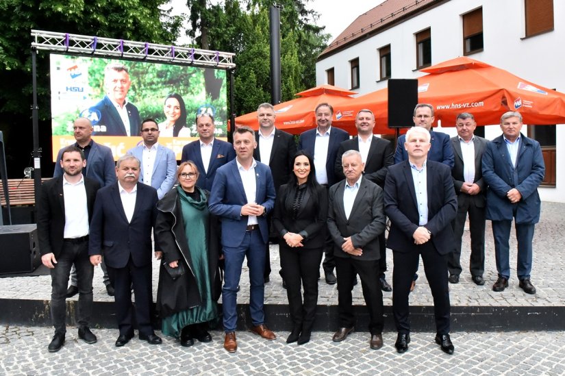 FOTO U Varaždinu održan predizborni skup Hrvatske narodne stranke