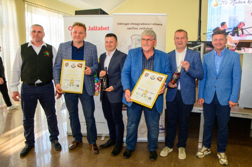 Šampioni Zlatne kapljice vina vinarije Kopjar i Najman
