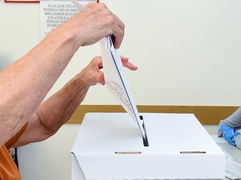 LOKALNI IZBORI Do 11 sati i 30 minuta u Varaždinskoj županiji glasovalo nešto manje birača nego prije 4 godine