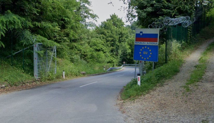 Odron zemlje blokirao ulaz u Sloveniju kod Cvetlina