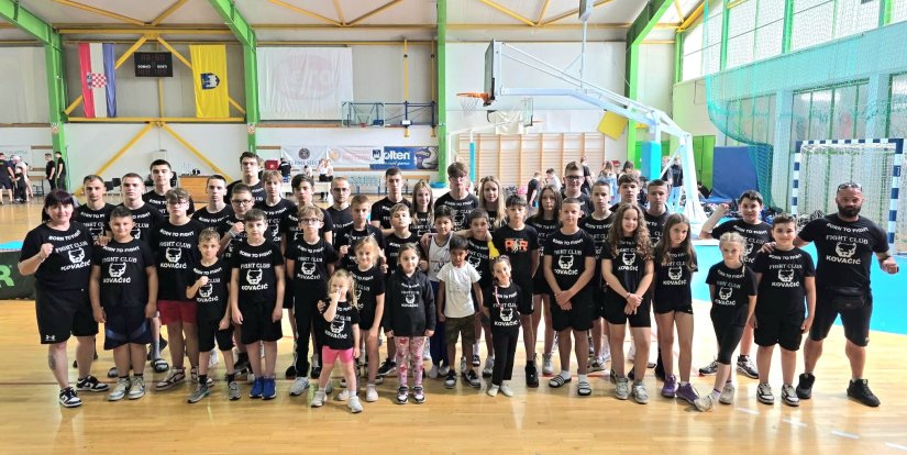 Na međunarodnom turniru u Crikvenici 32 medalje za Fight Club Kovačić
