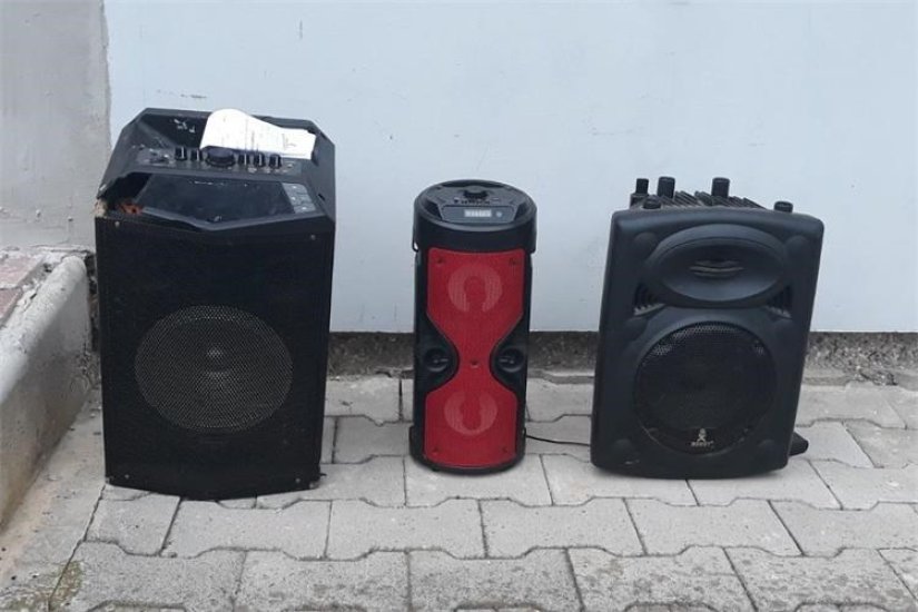 Dečki iz Kotoribe i Paraga se previše opustili, policija im oduzela zvučnike