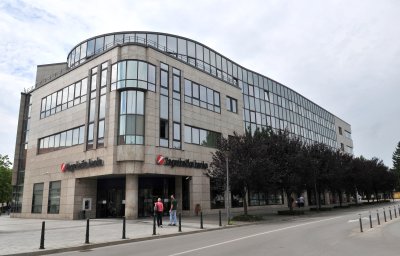 Bivše bankarice varale klijente Zagrebačke banke i krivotvorile ugovore više od deset godina!?