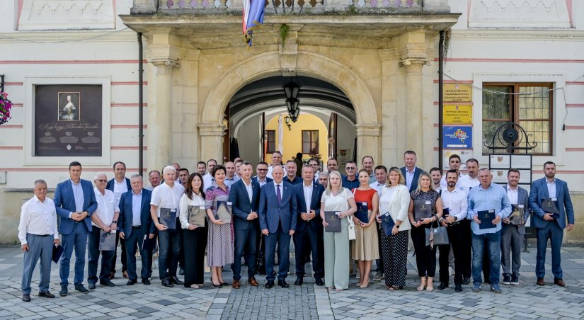 FOTO Potpredsjednik Vlade Bačić u Varaždinskoj županiji: 14 milijuna eura za stambene projekte i komunalnu infrastrukturu