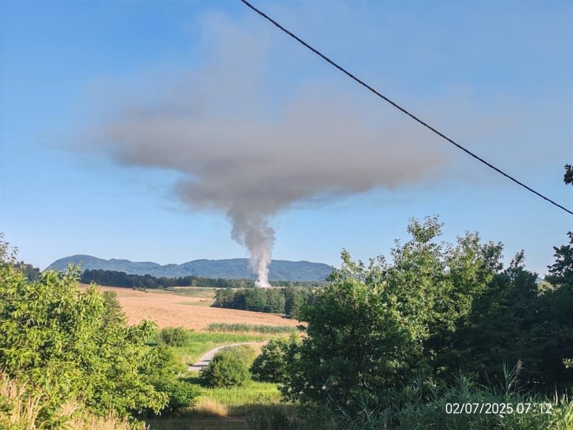FOTO U jutarnjim satima izbio požar na odlagalištu otpada Jerovec