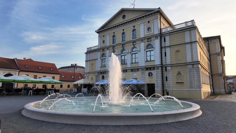Otkazan večerašnji program kod fontane HNK zbog loše vremenske prognoze