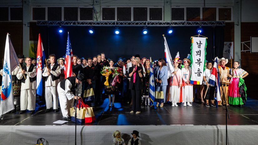 FOTO Folkloraši iz Grčke, Južne Koreje, Kostarike i SAD-a za kraj COFA-e u Maruševcu