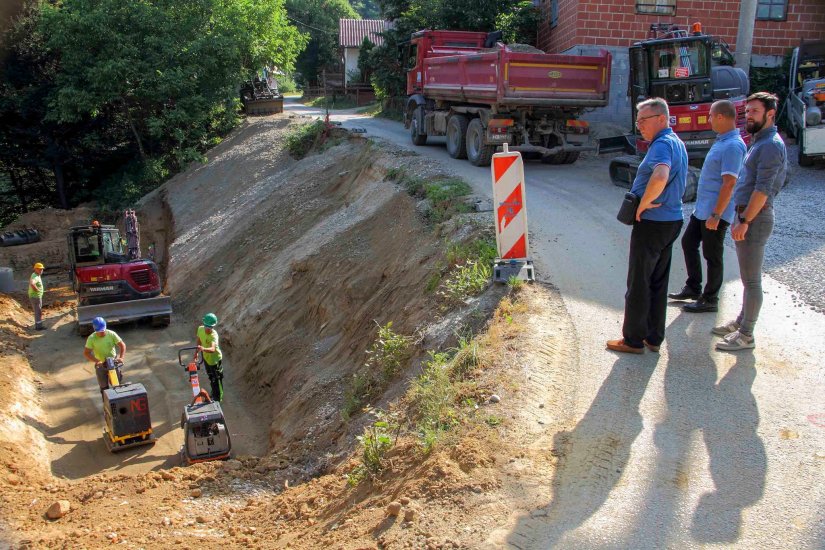 Završena sanacija velikog klizišta na nerazvrstanoj gradskoj cesti u Prigorcu