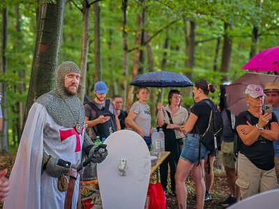 NA POHODU K ČRLENOM FRATRU Goste na Gradišču dočekali vitezovi ivanovci i templari i pun stol srednjovjekovnih delicija