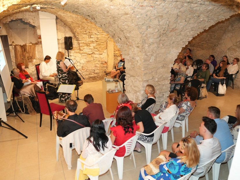 FOTO U čast Luku Paljetku u varaždinskoj vijećnici održana večer poezije