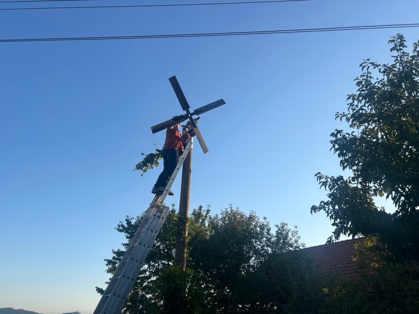 Čuvaju tradiciju: Vinogradari iz Klenovnika obilježili postavljanje klopoteca