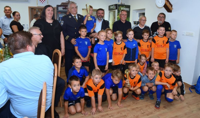 U čast poginulih vukovarskih branitelja održan jubilarni 20. memorijalni malonogometni turnir