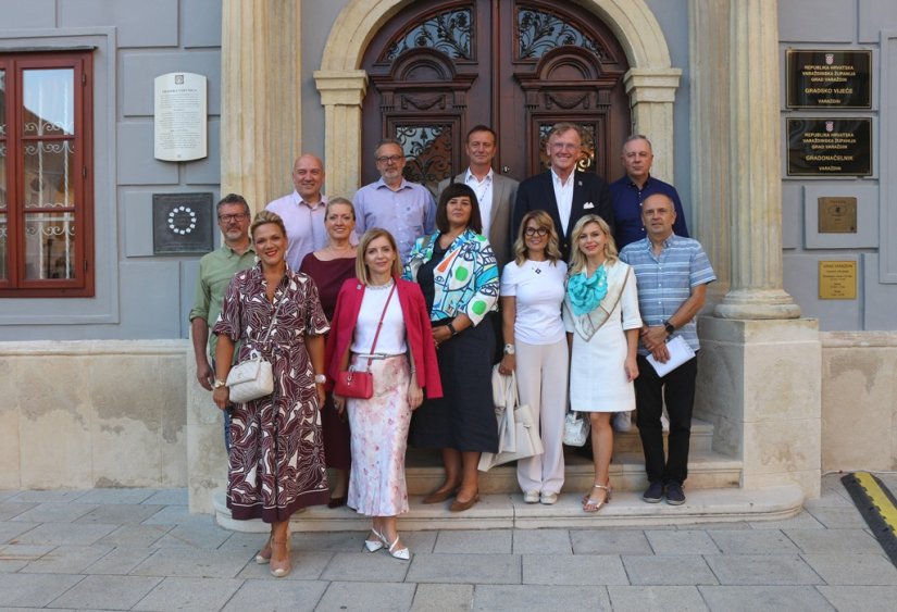 U Gradskoj vijećnici održan prijem za vodstvo Rotary Distrikta