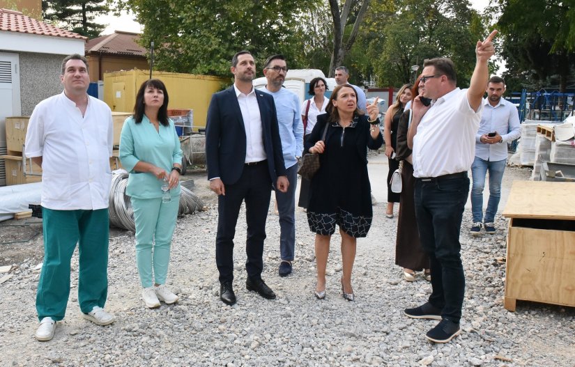 Ministrica Hrstić i ministar Glavina posjetili bolnicu te obišli radove na izgradnji Centralnog operacijskog bloka