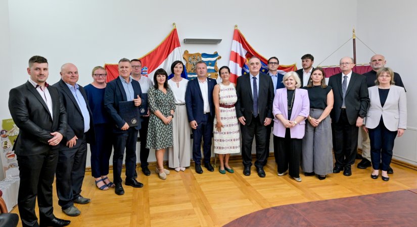 Potpisan Ugovor o suradnji Medicinskog fakulteta Sveučilišta u Zagrebu i zdravstvenih ustanova Varaždinske županije