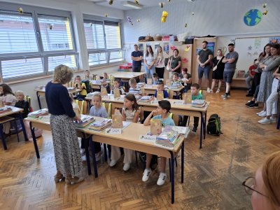 U školske klupe prvi puta sjeli prvašići iz Općine Petrijanec