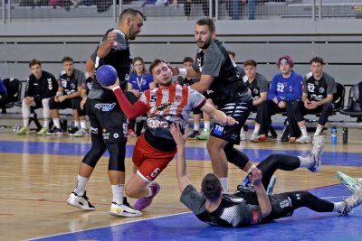 FOTO Susjedski rukometni derbi u varaždinskoj Areni pripao momčadi Čakovca