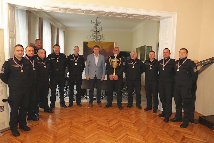 FOTO Zamjenik gradonačelnika održao prijem za najbolje vatrogasce u Hrvatskoj
