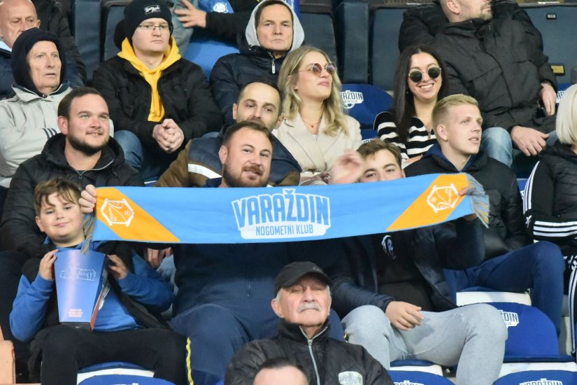FOTO Na Gradskom stadionu u Varaždinu igra se derbi sjevera