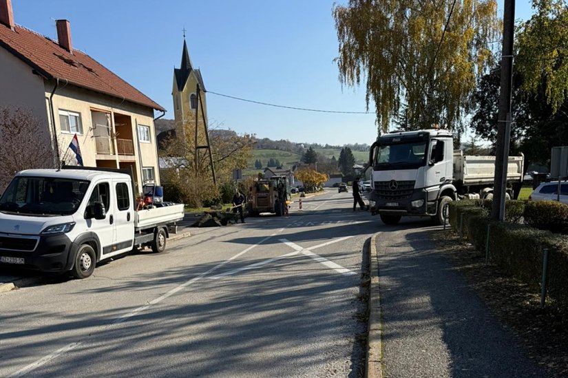 BREZNIČKI HUM Nastavlja se ulaganje u infrastrukturu; gradi se povišeni pješački prijelaz između škole i ambulante