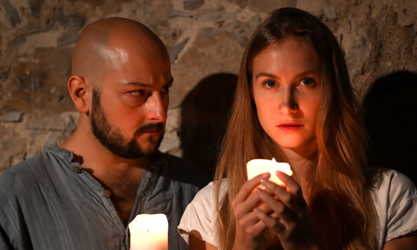 Gostovanje predstave &quot;Črne noči&quot; Boss Teatara na Sceni Gllugl