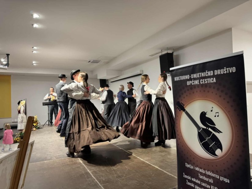 &quot;Večer folklora&quot; u Cestici