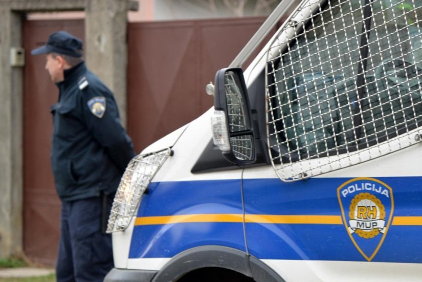 Zbog prijetnji i zastrašivanja kod ispitivanja, pritvoren policijski službenik