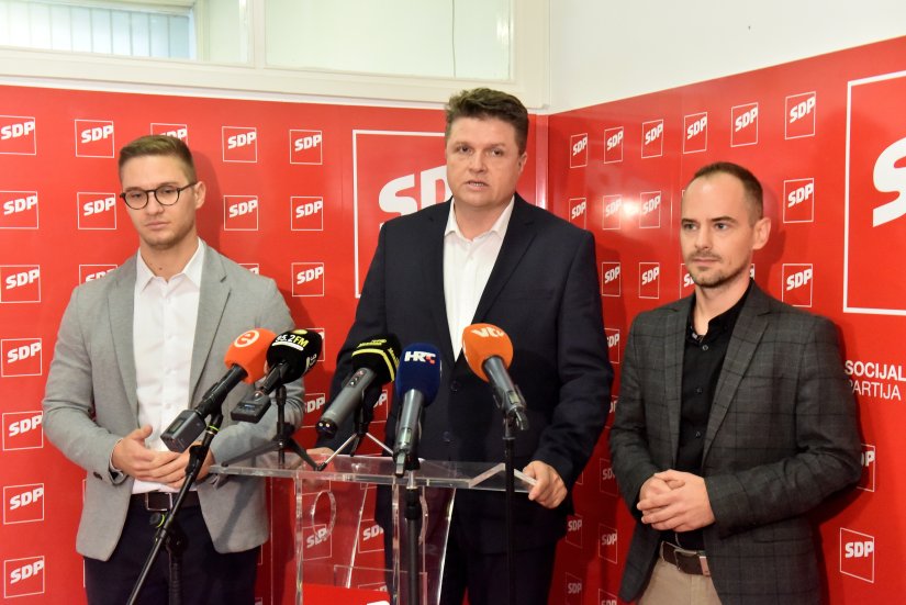 Odgovor na izjavu Anđelka Stričaka: Zašto se župan panično boji rasprave o Bolnici?