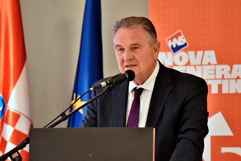 Čačić: 99 % od svega što misli Plenković mislim i ja, ali i 99 posto što misli Milanović