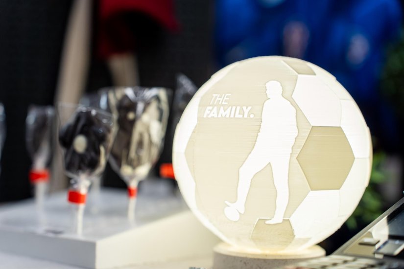 THE FAMILY SHOP Uspomene s potpisom izbornika - spoj tradicije, sporta i domoljublja