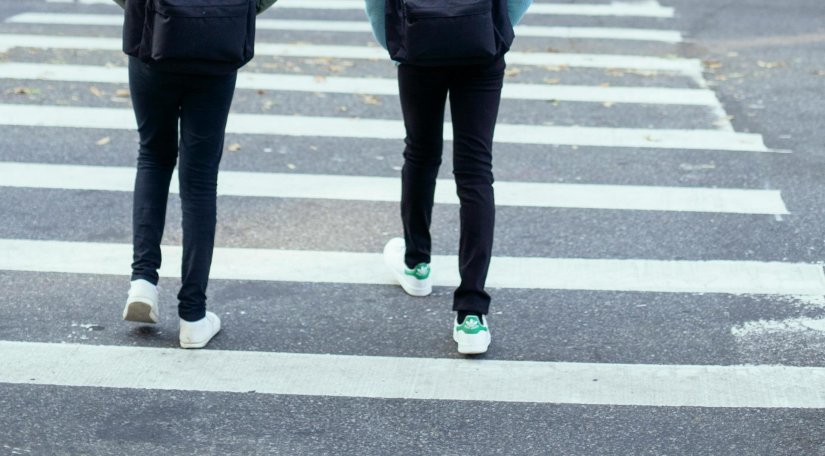 Udario 17-godišnjakinju na pješačkom prijelazu u Trakošćanskoj i pobjegao; policija moli očevice da se jave