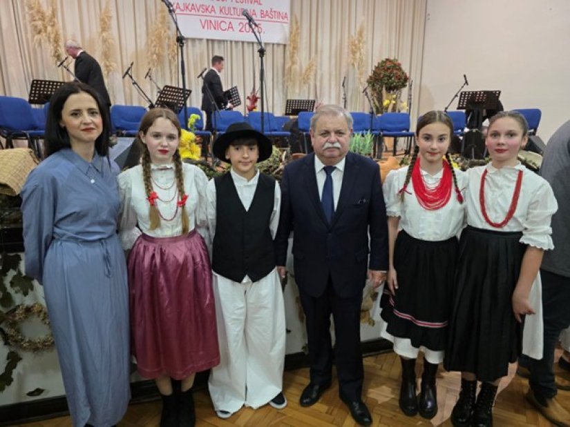 Učenici OŠ Cestica na festivalu „Kajkavska kulturna baština“