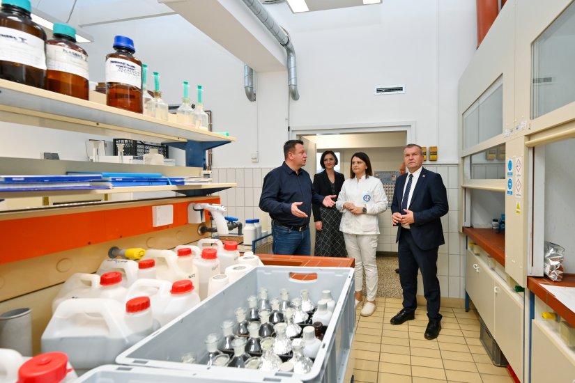 FOTO Županijski Zavod za javno zdravstvo bogatiji za novu medicinsko – dijagnostičku opremu vrijednu više od 160 tisuća eura