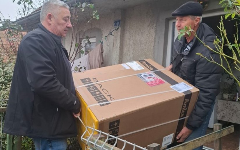 Branitelji i gerontodomaćice udružili snage: u humanitarnoj akciji skupili novac za perilicu rublja