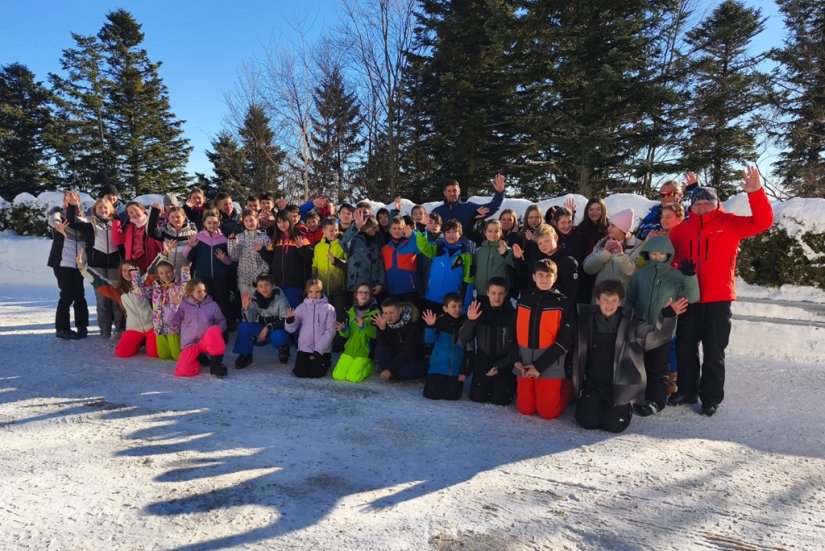 FOTO Prva &scaron;kola skijanja za osnovne &scaron;kole Grada Varaždina okupila 50 učenika