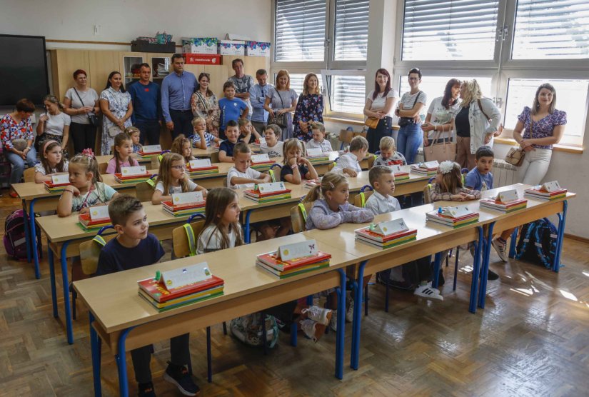 IVANEC "Iako su &scaron;kole županijske, Grad sufinancira produženi boravak za učenike u Radovanu i Ivancu"