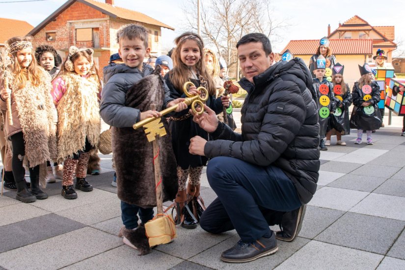 FA&Scaron;NIK U KNEGINCU Dođite na veseli Dječji fa&scaron;nik; osigurane besplatne krafne, čaj i kuhano vino