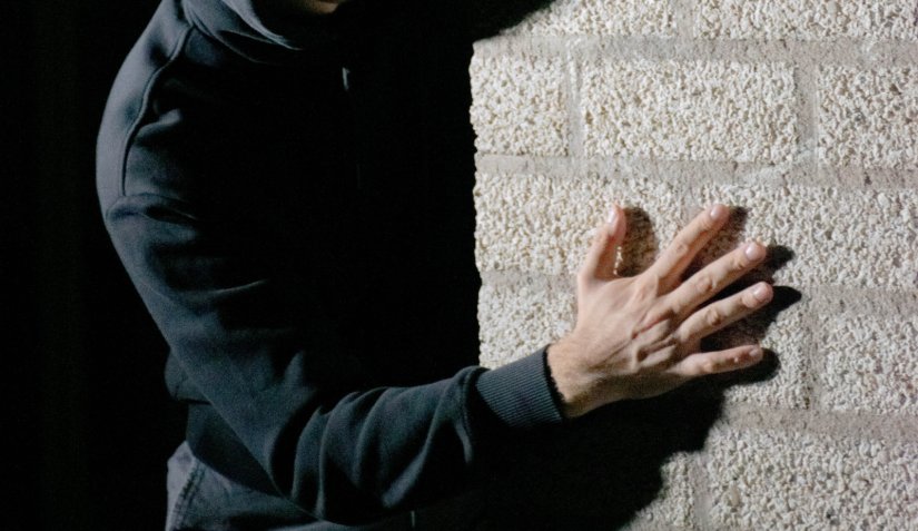 Provalnik iz kuće ukrao novac i zlatni nakit