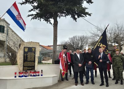 U Suhovarima uklesana imena petorice pripadnika &bdquo;Puma&ldquo;