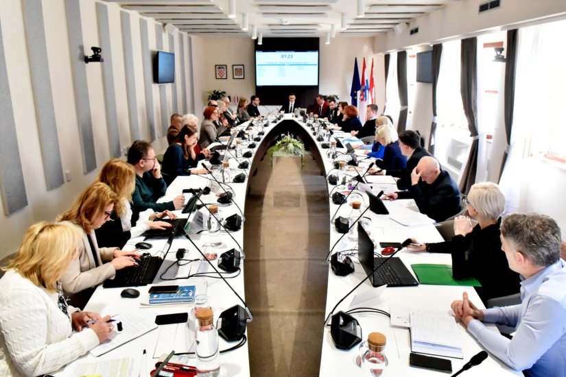 Gradsko vijeće Varaždina: Usvojen rebalans proračuna, ide se u ocjenu ustavnosti Zakona o prostornom uređenju